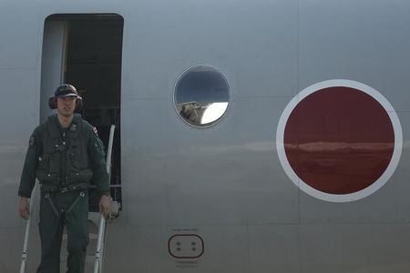 　６月９日、海上自衛隊とフィリピン海軍は今月下旬、災害救援を想定した共同訓練を南シナ海で実施する。写真は海自の対潜哨戒機「Ｐ３Ｃ」。昨年４月撮影（２０１５年　ロイター/Samsul Said）
