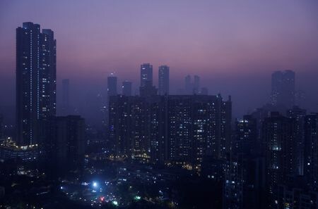 １月２９日、 インド政府は最新の経済予測で、２０２５年度（２４年４月─２５年３月）の経済成長率が７％前後になるとの見通しを示した。ムンバイで５日撮影（２０２４年　ロイター/Francis Mascarenhas）