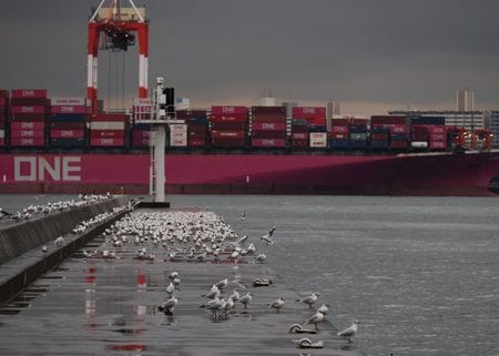 　９月８日、 財務省が発表した国際収支状況速報によると、７月の経常収支は２兆６８４３億円の黒字となった。写真は都内で４月３日撮影（２０２５年　ロイター/Kim Kyung-Hoon）