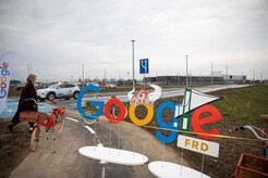 AIやクラウドの拡大でデータセンターの電力需要が拡大...再エネ導入遅く、化石燃料の使用急増へ