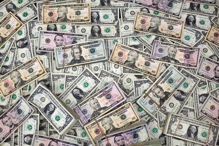 　１０月１７日、午後３時のドル／円は、ニューヨーク市場午後５時時点とほぼ同水準の１０８円後半。写真は昨年２月に撮影（２０１９年　ロイター／Jose Luis Gonzalez）