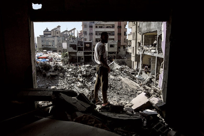 イスラエル軍は2024年6月、ガザ中部の難民キャンプを空爆。大勢の子供を含む民間人が犠牲になった　MAJDI FATHIｰNURPHOTOｰREUTERS