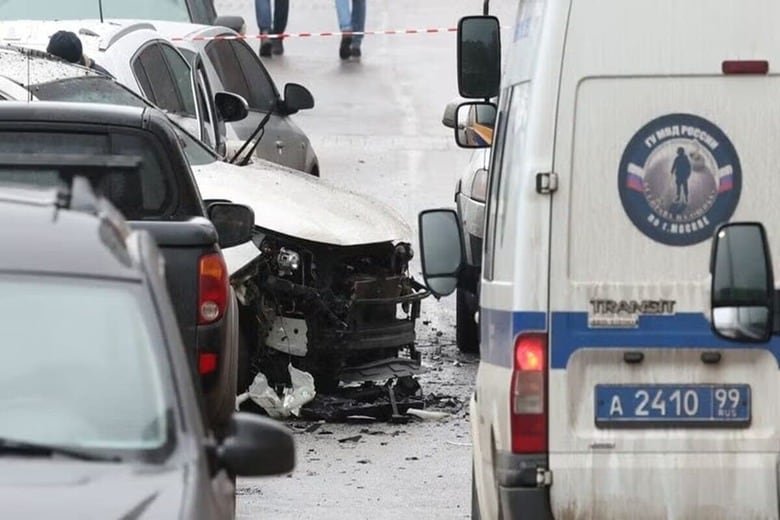 写真は12月22日、サルバロフ中将が死亡したとされるモスクワ南部の爆発現場で撮影。REUTERS/Anastasia Barashkova