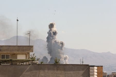 　北朝鮮外務省は、米・イスラエルのイラン攻撃は「違法な侵略」であり国家主権の侵害だと述べた。イラン・テヘランで１日撮影。ＷＡＮＡ提供（２０２６年　ロイター）