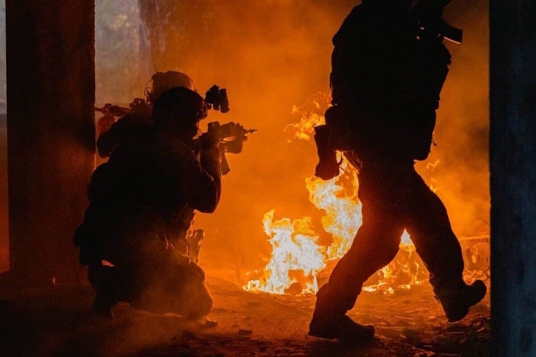 クルスクの戦場のウクライナ兵。ロシアが投入した北朝鮮軍部隊の第一派はウクライナ軍が退けた（2024年12月16日）　Handout / Latin America News Agency via Reuters Connect