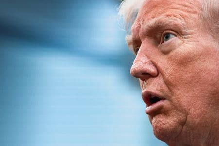 トランプ米大統領。４月６日、ホワイトハウスで撮影（２０２６年　ロイター/Evelyn Hockstein）