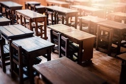 「メディア政治家」米原昶（いたる）を追って...地方出身学生の「私の小さな物語」と「世の大きな歴史」が交差する夢とは？