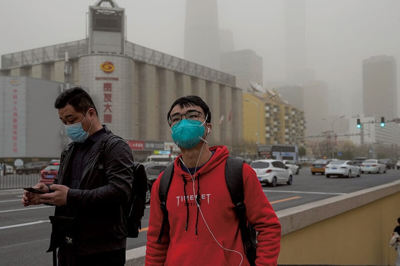 23年3月の砂嵐は特に深刻な大気汚染をもたらした（北京）　AP/AFLO