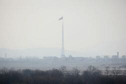 北朝鮮から弾道ミサイルの可能性あるもの発射、すでに落下か＝防衛省