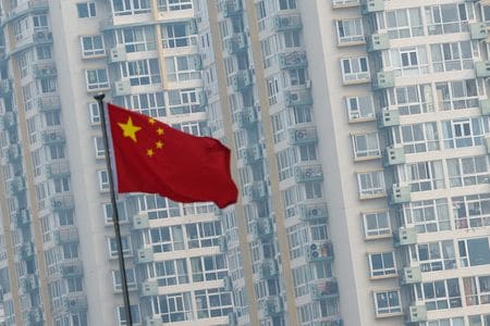 中国国営の中国中央テレビ（ＣＣＴＶ）は、米国が相互関税で中国の利益を損なうことがあれば、中国は断固たる対抗措置を取るとの見解を示した。３月９日、北京で撮影（２０２５年　ロイター/Tingshu Wang/File Photo）
