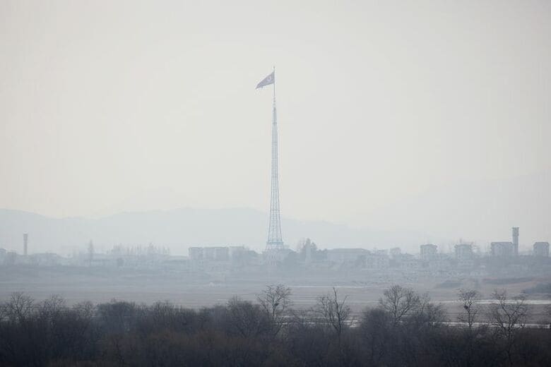 2023年2月、板門店（パンムンジョム）付近から撮影。REUTERS/Kim Hong-Ji