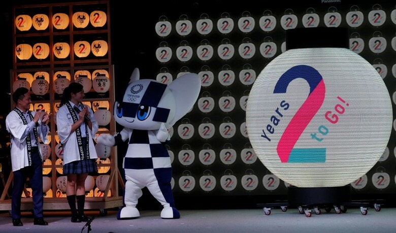 ９月１４日、安倍首相が検討を指示しているサマータイムの導入について、企業の７割超が反対していることが明らかとなった。７月撮影（２０１８年　ロイター/Kim Kyung-Hoon）