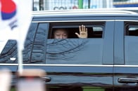 韓国の政治は、なぜ「大混乱」を繰り返すのか...大統領の「帝王的」権力が変わらない理由