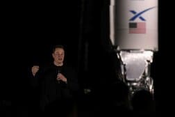 スペースＸ、世界で「宇宙基地」候補を物色　スターシップ打ち上げ拡大へ