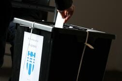 アイスランド、ＥＵ加盟交渉再開見送りへ　国民投票否決
