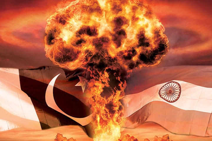 ROMOLO TAVANI/ISTOCKPHOTO (MUSHROOM CLOUD), ANINDITO MUKHERJEE-REUTERS (INDIA FLAG), AKHTAR SOOMRO-REUTERS (PAKISTAN FLAG)