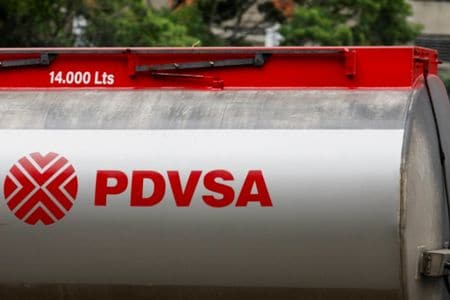 ベネズエラ国営石油会社ＰＤＶＳＡのロゴ。ベネズエラ・カラカスで2025年5月14日撮影。REUTERS/Leonardo Fernandez Viloria/File Photo