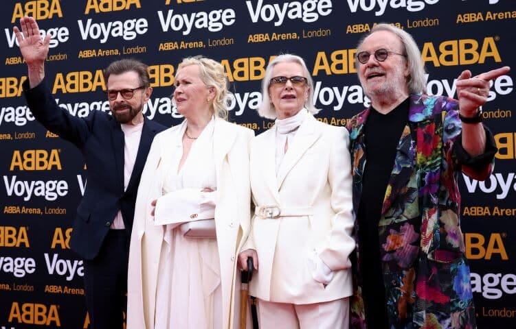 ABBA Voyageコンサートのオープニングイベントに集結したABBAメンバー（5月26日）　Henry Nicholls-REUTERS