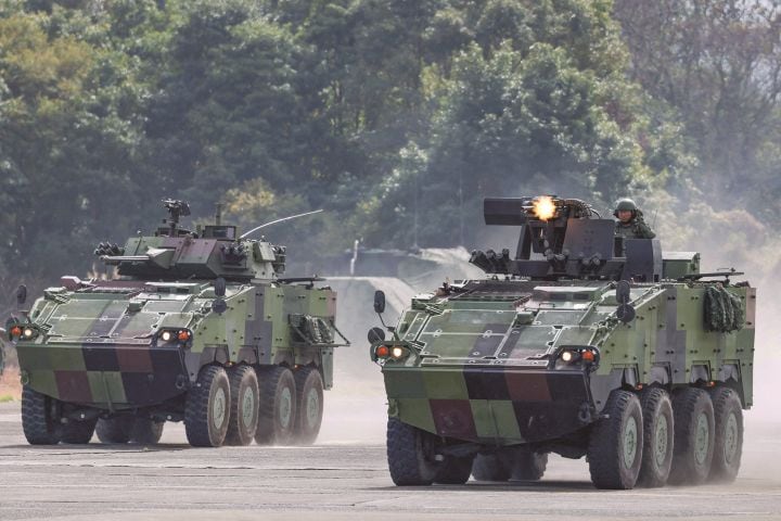 習はトランプに台湾問題で慎重な対応を求めた（台湾軍の軍事訓練、今年1月）　CLOCKWISE FROM TOP:ANN WANG-REUTERS