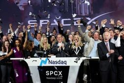 スペースＸがナスダック上場で時価総額2.1兆ドル　マスクは史上初の「トリリオネア（1兆ドル長者）」に