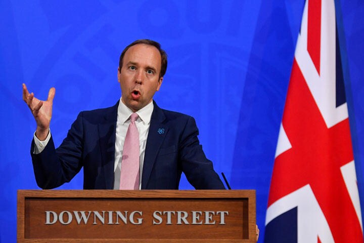 ハンコック保健相は国民にコロナ対策を呼び掛けてきた　Toby Melville/Pool/REUTERS