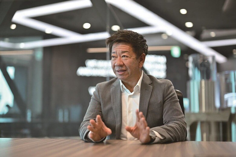 ディップ 代表取締役社長兼CEO 冨田英揮／1966年、愛知県生まれ。97年にディップ設立。「はたらこねっと」「バイトル」等の事業を手がけ、2004年に東証マザーズ（当時）上場、2013年に東証市場第一部（現・東証プライム市場）へ指定替えを果たす。今秋から「スポットバイトル」を開始。