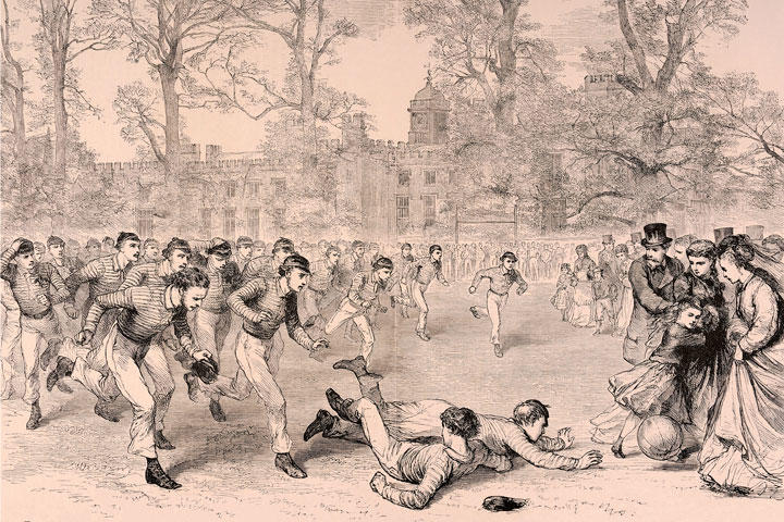 19世紀のラグビー校で始まった素朴なフットボール　POPPERFOTO/GETTY IMAGES