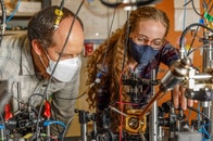GPSが機能しなくとも位置を把握できる？　量子慣性センサーが研究中