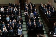 ポーランド下院、政権批判の米ディスカバリー系TV局締め出す規制案を可決