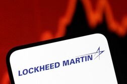 米ロッキード、国防総省にＦ３５を850機供給で合意　通期業績見通し引き上げ