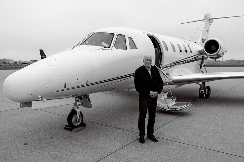 マクナマラのチームは医師不足のなかで飛行機を駆使し、地域の医療を支えている　PHOTOS BY JAY PICKTHORN SANFORD HEALTH