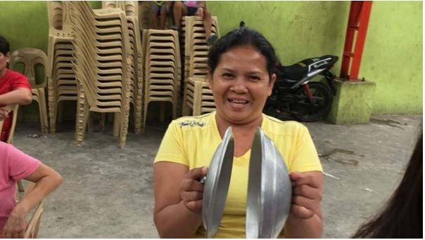 集まり始めるお母さんたち（スマホ撮影）