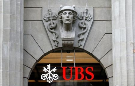 　４月２７日、ＵＢＳが発表した第１・四半期決算は純利益が前年同期比１４％増の１８億２４００万ドルと予想を上回った。チューリヒで２月撮影（２０２１年　ロイター／Arnd Wiegmann）
