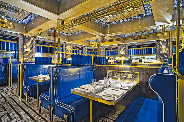 汽車の食堂車を思わせる内装も魅力のボブ・ボブ・リカード　Bob Bob Ricard