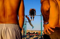 離婚と、リストラの不安──ベテラン写真家が自身を投影した作品