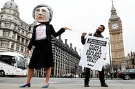 イギリスとEU、泥沼「離婚」交渉の焦点