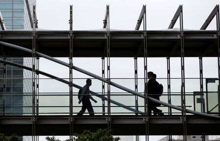 　４月６日、日本生命保険は、２０２３年４月から、団体年金商品の予定利率を現行の１．２５％から０．５％に引き下げると発表した。写真は都内で２０２０年６月に撮影（２０２２年　ロイター/Issei Kato）