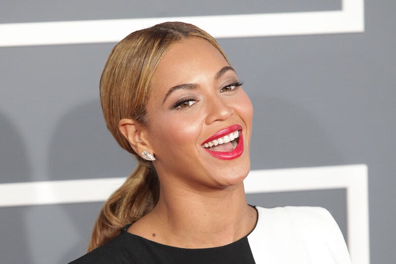 ビヨンセ（2013年2月、ロサンゼルス）　DFree-Shutterstock