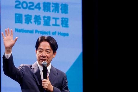 １月の台湾総統選で勝利した民主進歩党（民進党）の頼清徳氏（６４）が２０日、新総統に就任した。写真は、２０２３年９月６日に台北市内で演説する頼氏。（２０２４年　ロイター／Ann Wang）