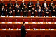 中国全人代が憲法改正、国家主席の任期を撤廃　習近平の永世続投可能に