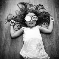 写真がゴミのように消費され、東洋が異質なものとして見られる時代に