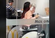 マクドナルドでダイエット？　エアロバイク付きの客席が中国に登場