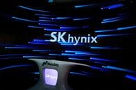 ＳＫハイニックス、子会社ソリダイムの米上場検討中断　市場変動で