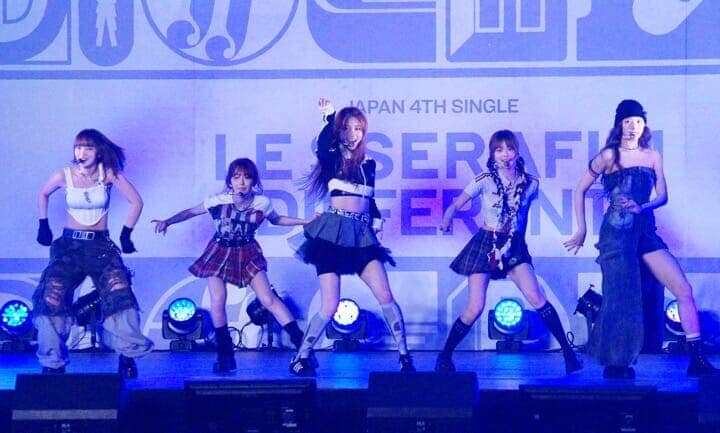 LE SSERAFIM｢DIFFERENT｣ショーケースパフォーマンス