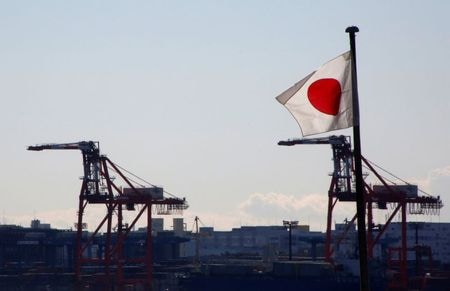 ６月２５日、西村康稔経済再生担当相は記者会見で、環太平洋連携協定（ＴＰＰ）閣僚級会議について、議長国であるメキシコの現地時間８月５日にテレビ会議方式で開催する予定と述べた。写真は東京の港で２０１７年１月撮影（２０２０年　ロイター/Kim Kyung-Hoon）