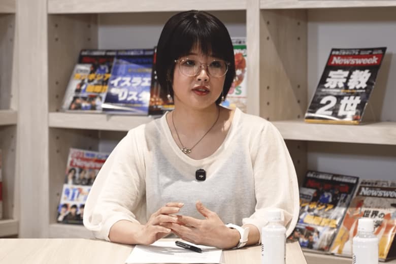 ニューズウィークの動画で話す松本麗華氏（6月17日）