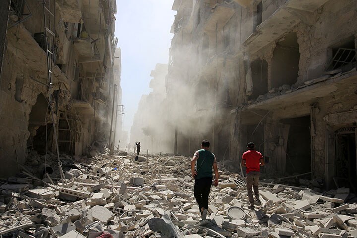 空爆で破壊されたアレッポ市内（2016年9月）　Abdalrhman Ismail-REUTERS