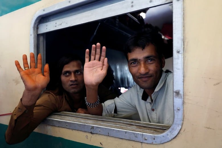インドでは国営の鉄道企業は安定した就職先として人気を集めている......（写真はイメージ）　REUTERS/Danish Siddiqui