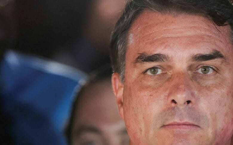 フラビオ・ボルソナロ氏、25日撮影 REUTERS/Agustin Marcarian/File Photo