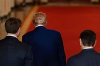 トランプ大統領のイラン攻撃は「最大の賭け」...リスクも未知数